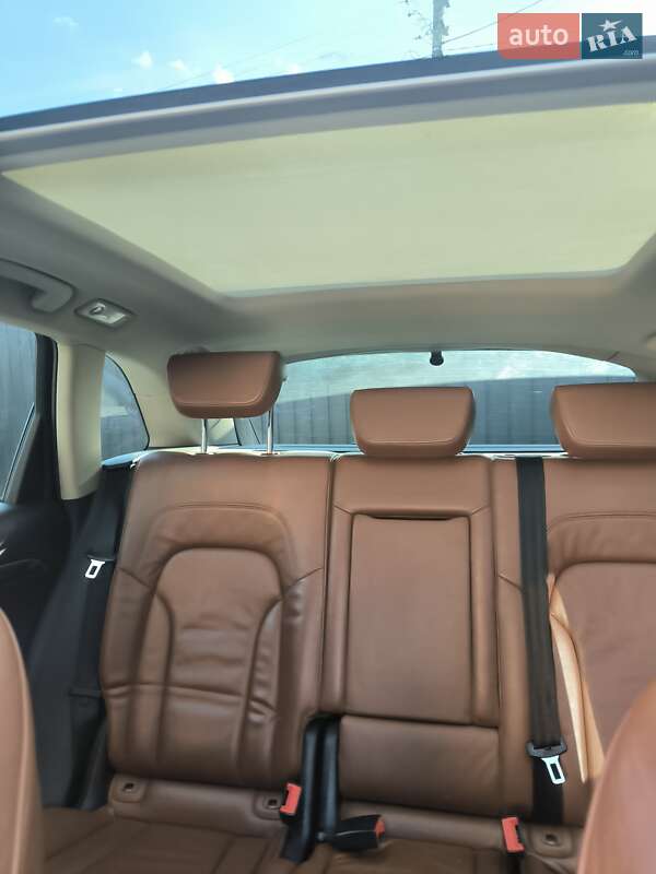 Внедорожник / Кроссовер Audi Q5 2009 в Петропавловской Борщаговке