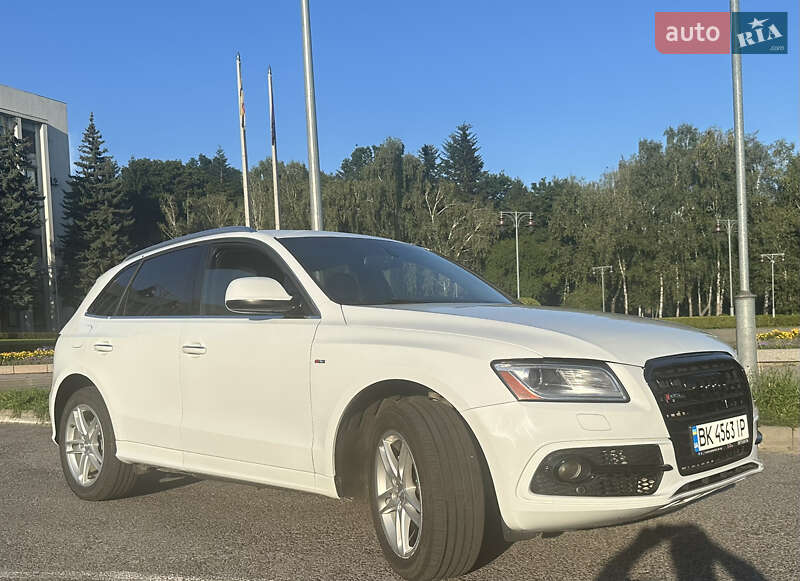 Внедорожник / Кроссовер Audi Q5 2015 в Ровно