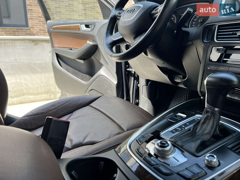 Позашляховик / Кросовер Audi Q5 2015 в Тернополі