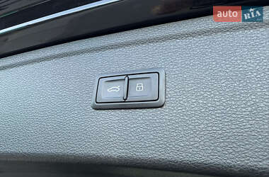 Внедорожник / Кроссовер Audi Q5 2017 в 