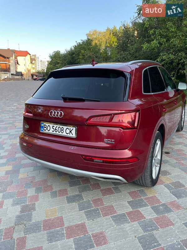 Позашляховик / Кросовер Audi Q5 2017 в Тернополі