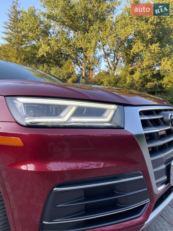 Позашляховик / Кросовер Audi Q5 2017 в Тернополі