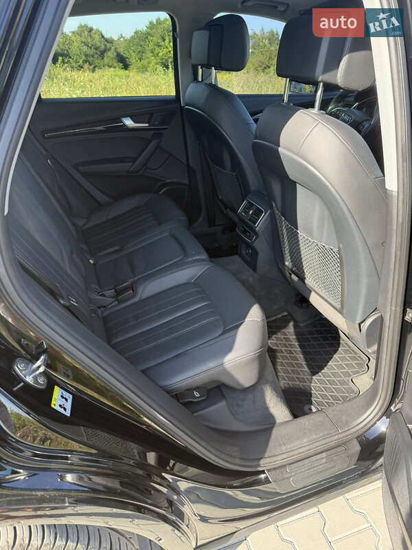 Внедорожник / Кроссовер Audi Q5 2017 в Львове