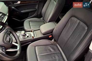 Внедорожник / Кроссовер Audi Q5 2019 в 