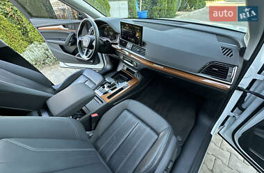 Внедорожник / Кроссовер Audi Q5 2021 в 
