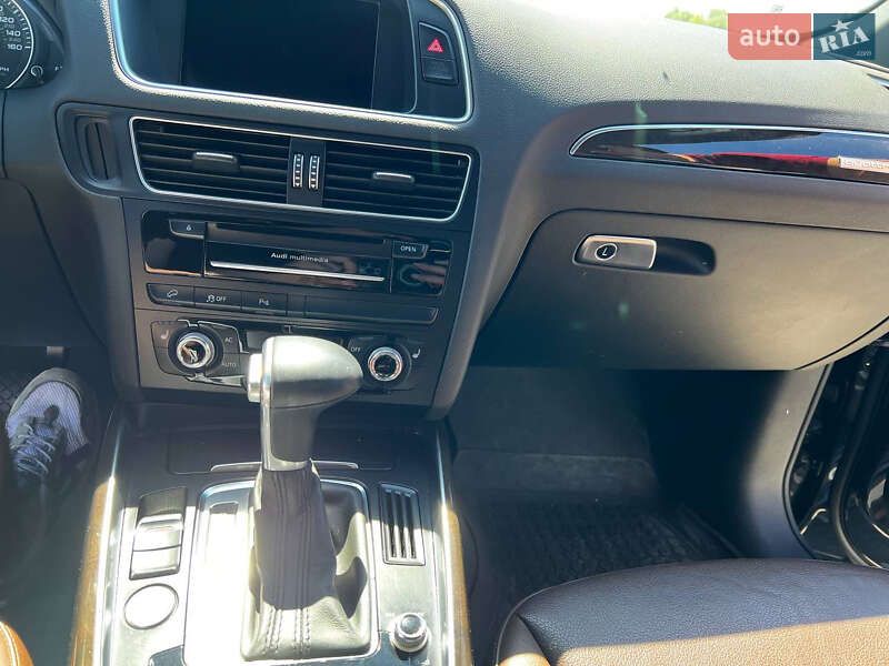 Внедорожник / Кроссовер Audi Q5 2014 в Киеве