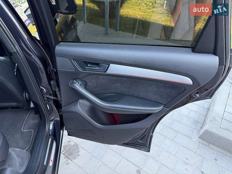 Внедорожник / Кроссовер Audi Q5 2015 в Виноградове