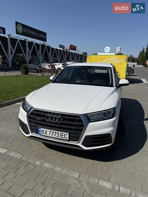 Внедорожник / Кроссовер Audi Q5 2017 в Хмельницком
