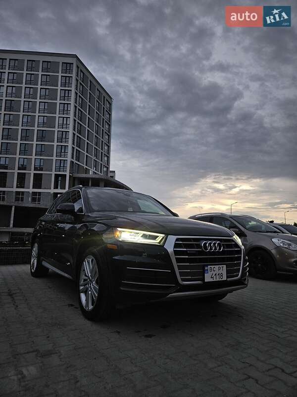 Позашляховик / Кросовер Audi Q5 2018 в Львові