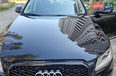 Внедорожник / Кроссовер Audi Q5 2016 в 