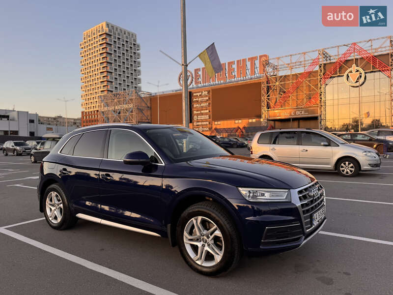 Внедорожник / Кроссовер Audi Q5 2019 в Киеве