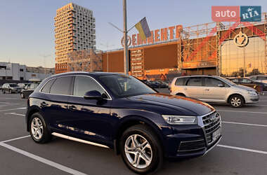 Внедорожник / Кроссовер Audi Q5 2019 в 