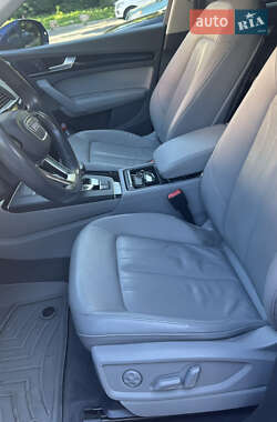 Внедорожник / Кроссовер Audi Q5 2019 в 