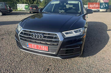 Внедорожник / Кроссовер Audi Q5 2018 в 