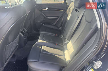 Внедорожник / Кроссовер Audi Q5 2018 в 