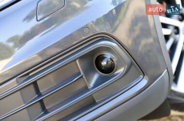Внедорожник / Кроссовер Audi Q5 2018 в 