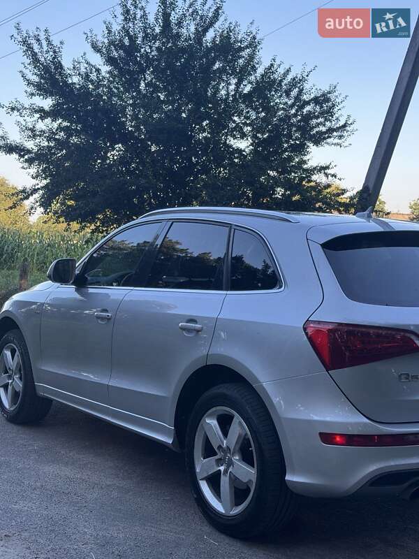 Позашляховик / Кросовер Audi Q5 2011 в Славуті