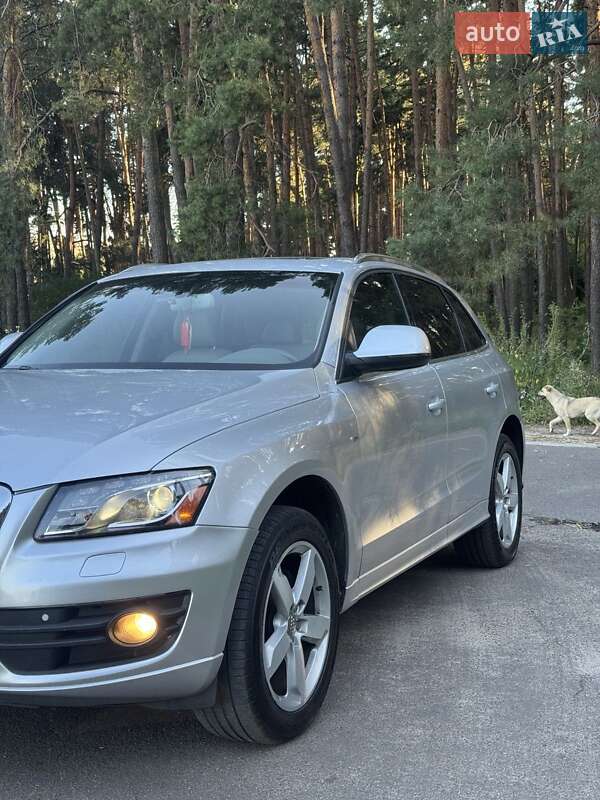 Позашляховик / Кросовер Audi Q5 2011 в Славуті