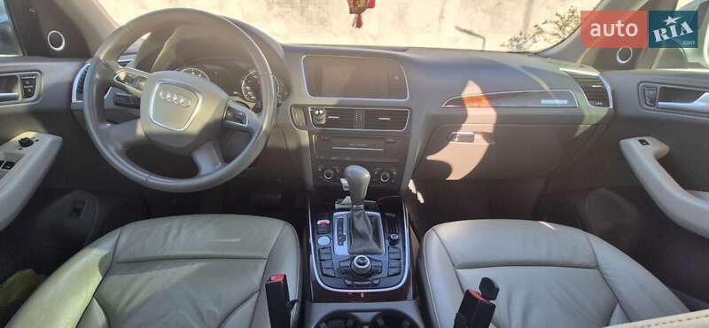 Позашляховик / Кросовер Audi Q5 2011 в Славуті
