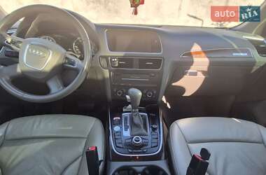 Внедорожник / Кроссовер Audi Q5 2011 в 