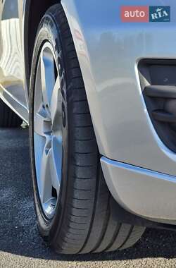 Внедорожник / Кроссовер Audi Q5 2011 в 