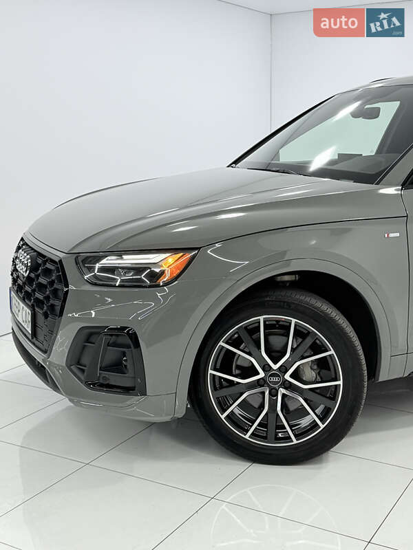 Внедорожник / Кроссовер Audi Q5 2022 в Одессе