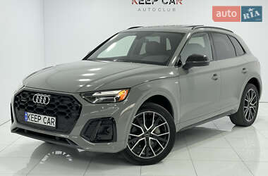 Внедорожник / Кроссовер Audi Q5 2022 в 