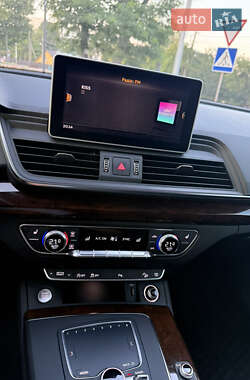 Внедорожник / Кроссовер Audi Q5 2020 в 