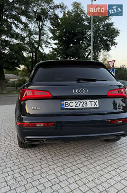 Внедорожник / Кроссовер Audi Q5 2020 в 