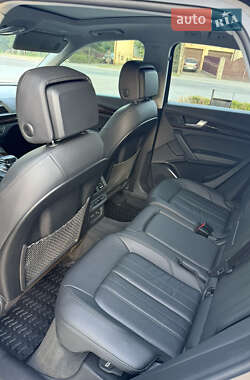 Внедорожник / Кроссовер Audi Q5 2020 в 