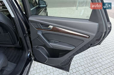 Внедорожник / Кроссовер Audi Q5 2020 в 