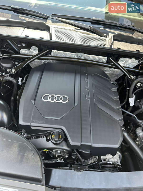 Внедорожник / Кроссовер Audi Q5 2021 в Луцке