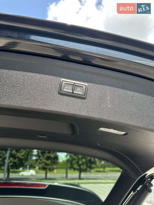 Внедорожник / Кроссовер Audi Q5 2021 в Луцке