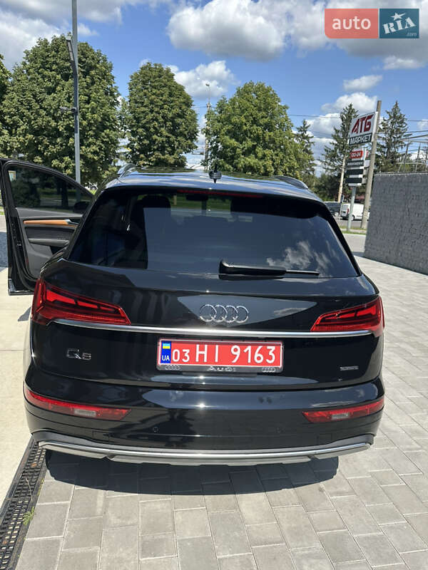 Внедорожник / Кроссовер Audi Q5 2021 в Луцке