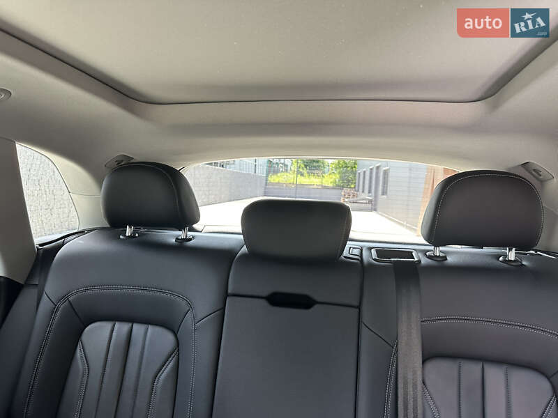 Внедорожник / Кроссовер Audi Q5 2021 в Луцке