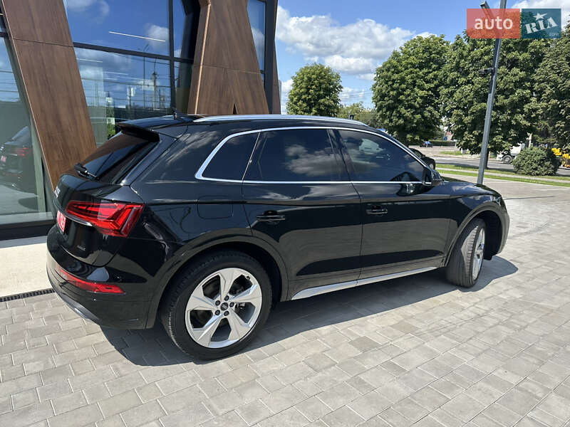 Внедорожник / Кроссовер Audi Q5 2021 в Луцке
