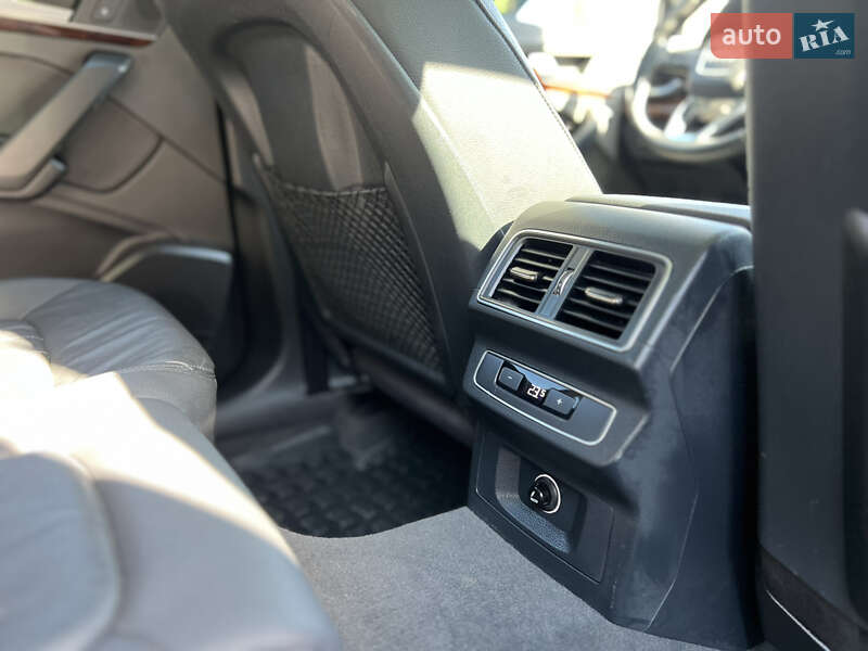 Внедорожник / Кроссовер Audi Q5 2018 в Ровно