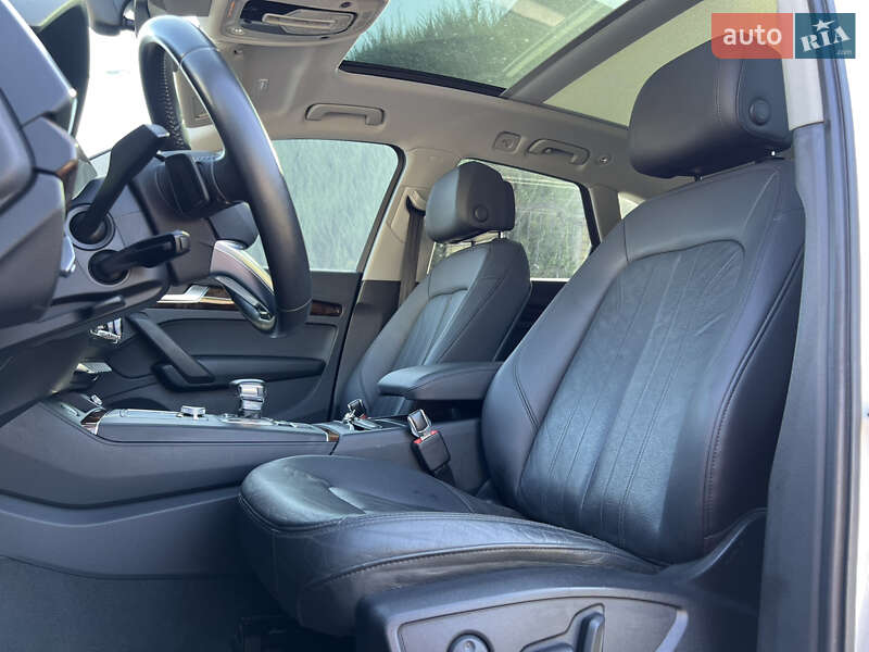 Внедорожник / Кроссовер Audi Q5 2018 в Ровно