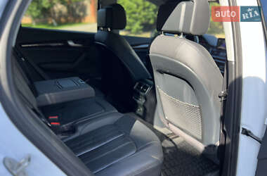 Внедорожник / Кроссовер Audi Q5 2018 в 