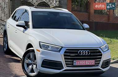 Внедорожник / Кроссовер Audi Q5 2018 в 