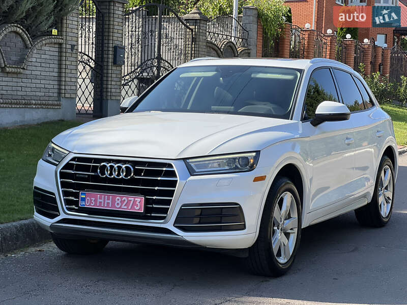 Внедорожник / Кроссовер Audi Q5 2018 в Ровно
