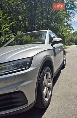 Внедорожник / Кроссовер Audi Q5 2017 в 