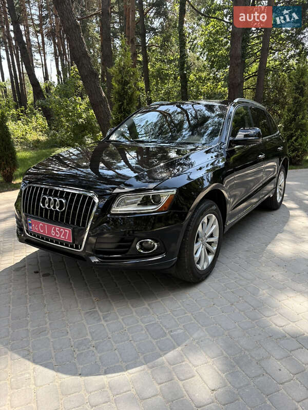 Внедорожник / Кроссовер Audi Q5 2015 в 