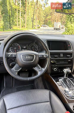Внедорожник / Кроссовер Audi Q5 2015 в 