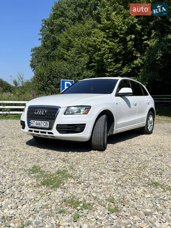 Внедорожник / Кроссовер Audi Q5 2011 в Ивано-Франковске