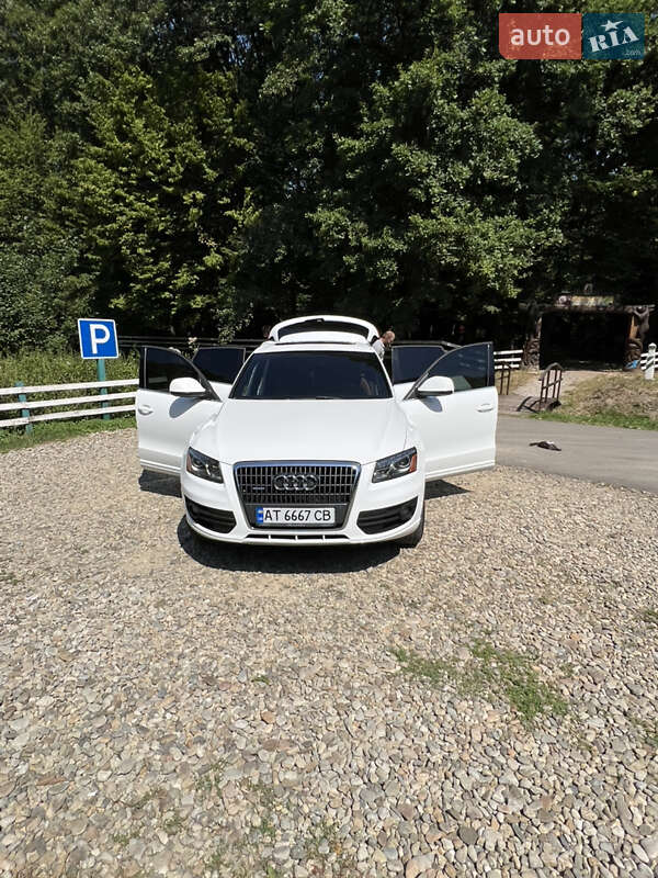 Внедорожник / Кроссовер Audi Q5 2011 в Ивано-Франковске