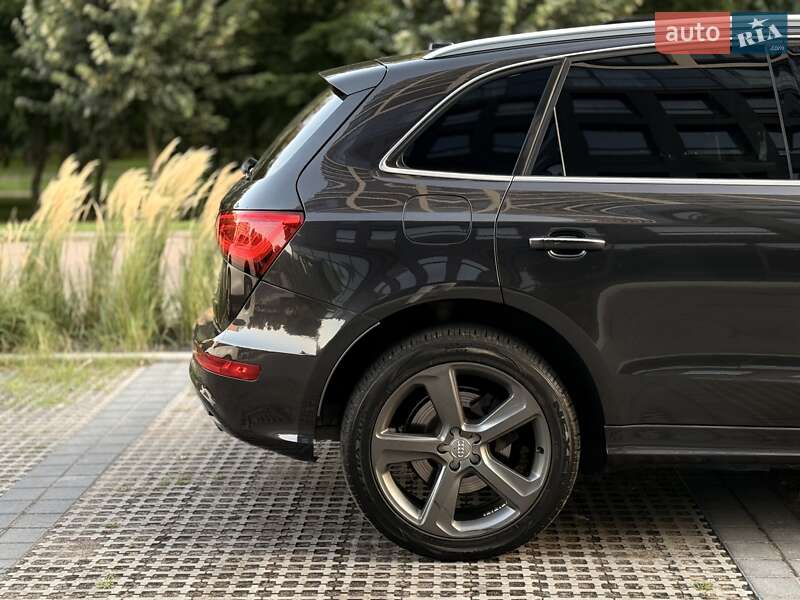 Внедорожник / Кроссовер Audi Q5 2014 в Львове