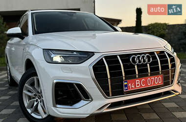 Позашляховик / Кросовер Audi Q5 2022 в Стрию