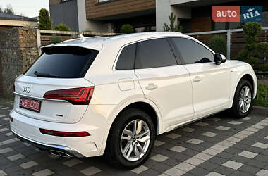 Внедорожник / Кроссовер Audi Q5 2022 в 