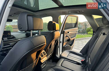 Внедорожник / Кроссовер Audi Q5 2022 в 